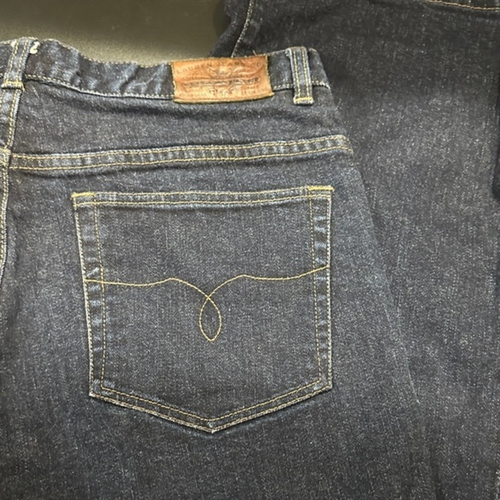 A114.   Lauren, Ralph Lauren Women's dark blue wash boot cut Jeans size 12